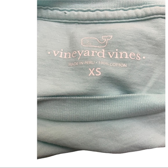 Vineyard Vines above the vineyard whale T-shirt size XSmall pocket front… - Picture 6 of 6